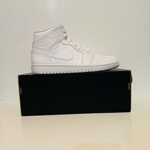 Nike Air Jordan 1 Mid Men Size 8
